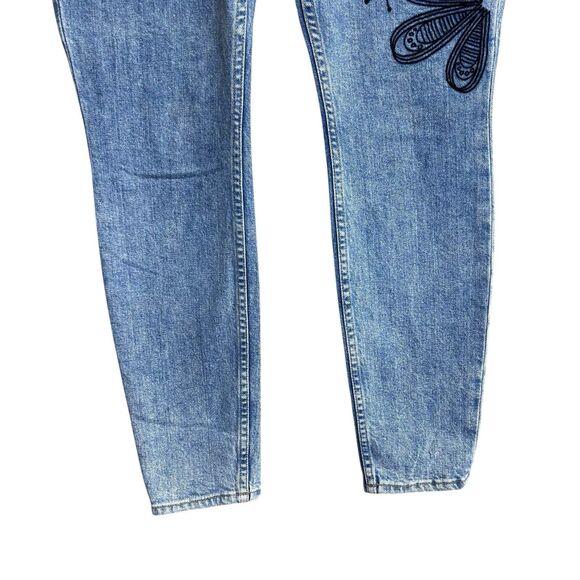 Alice & Olivia Embroidered Jeans Womens Size 26 Blue Boho Flower Hippie Skinny - Picture 2 of 10